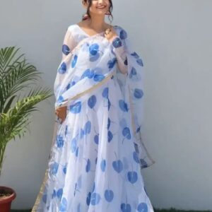 Stylish White Georgette Kurta With Dupatta For Women